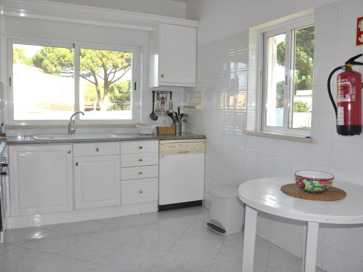 Comfortable Holiday Home In Vilamoura With Pool 외부 사진